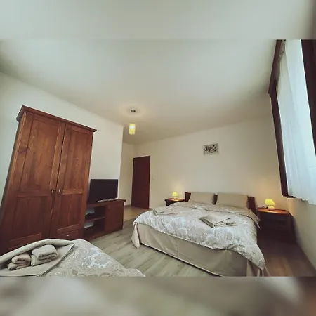 къща цвети 3*