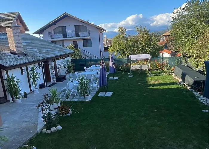 къща цвети 도브리니쉬트